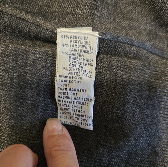 Tommy Hilfiger lambs wool/angora blend hooded sweater set. Petite small. - Picture 10 of 11